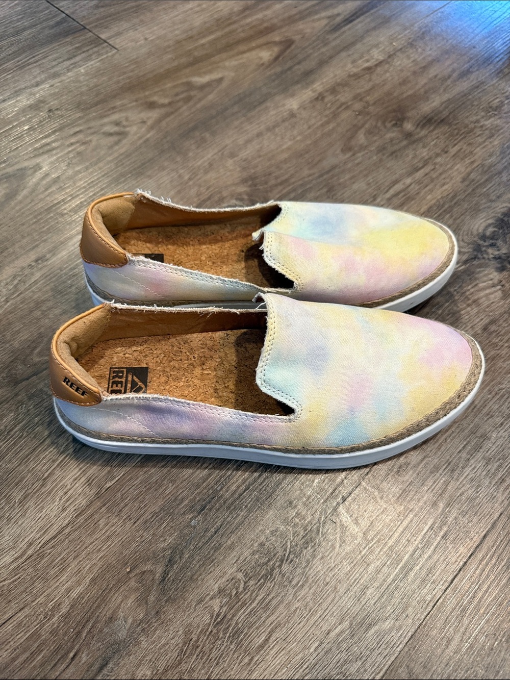 Reef CUSHION SUNRISE Slip On Watercolor Shoes Size 8